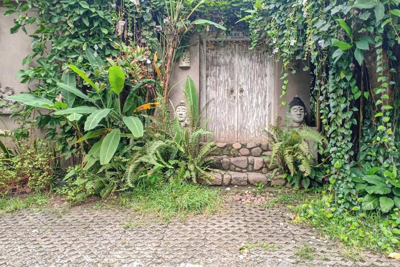 Pranajaya Villa Теджакула Экстерьер фото